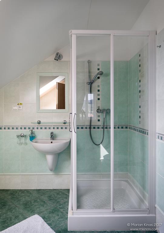 Garni Hotel Fellini Żar nad Hronem Zewnętrze zdjęcie
