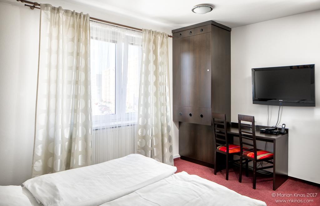 Garni Hotel Fellini Żar nad Hronem Zewnętrze zdjęcie